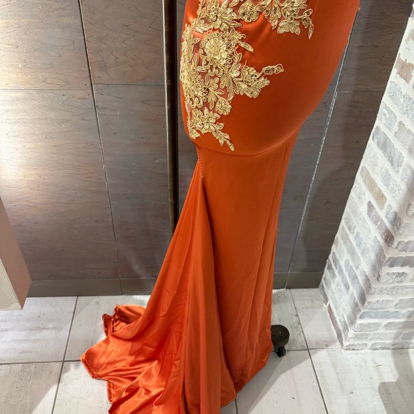 Prom dress - Picture 6 of 6